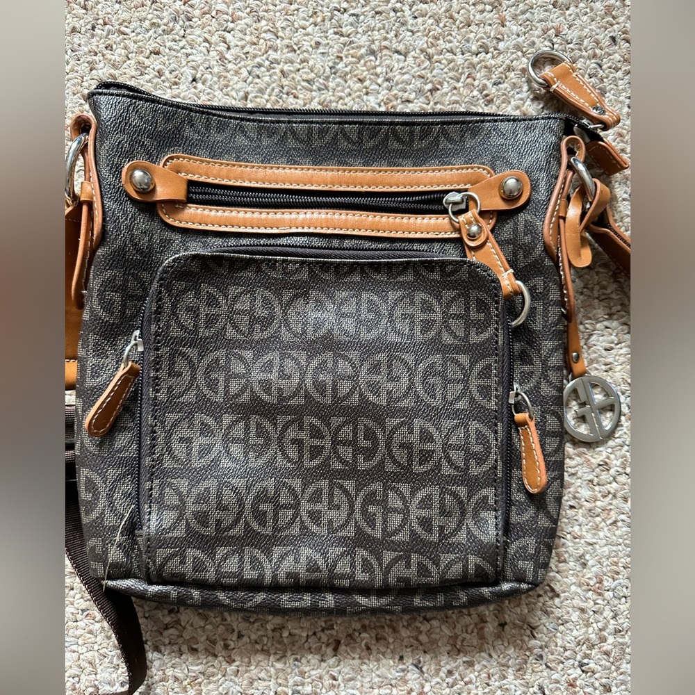 Giani Bernini crossbody bag 🤎